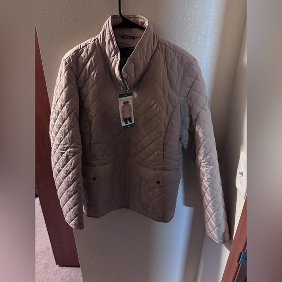 Tommy Hilfiger Jackets & Blazers - Tommy Hilfiger Women's Quilted  Jacket - Beige